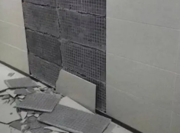 东区瓷砖空鼓维修公司分享下东区墙砖松动维修的知识